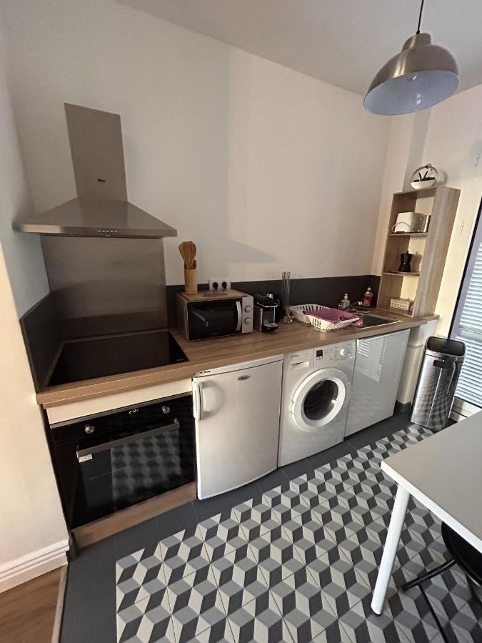 Le Verlaine, Studio En Centre Ville A Deux Minutes Des Plages 芒通 外观 照片